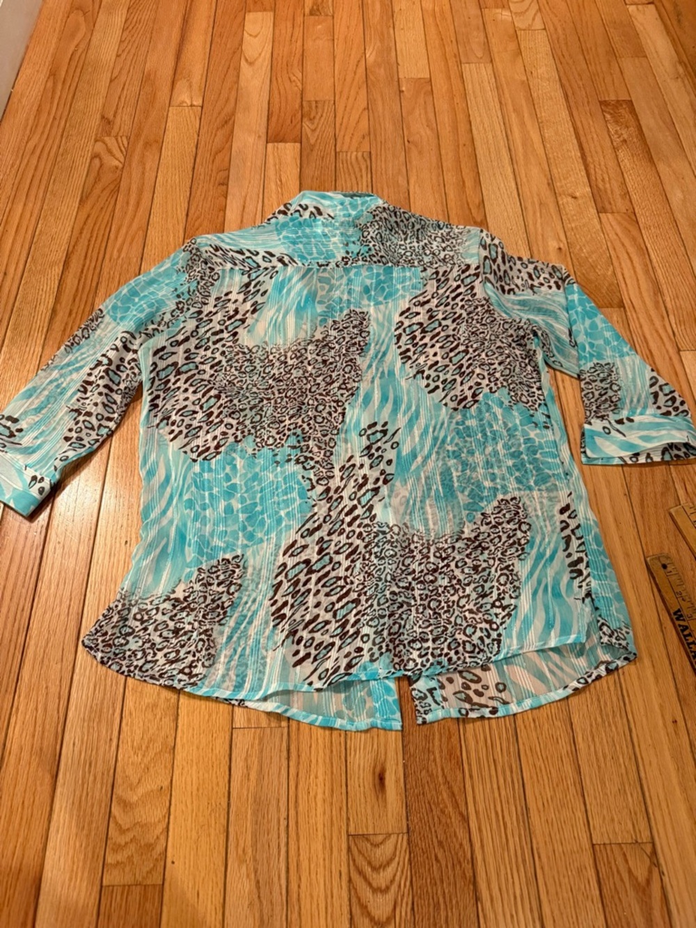 Sheer Animal & Aqua Patchwork Print Metallic Button-Up Blouse Size M - Picture 5 of 7